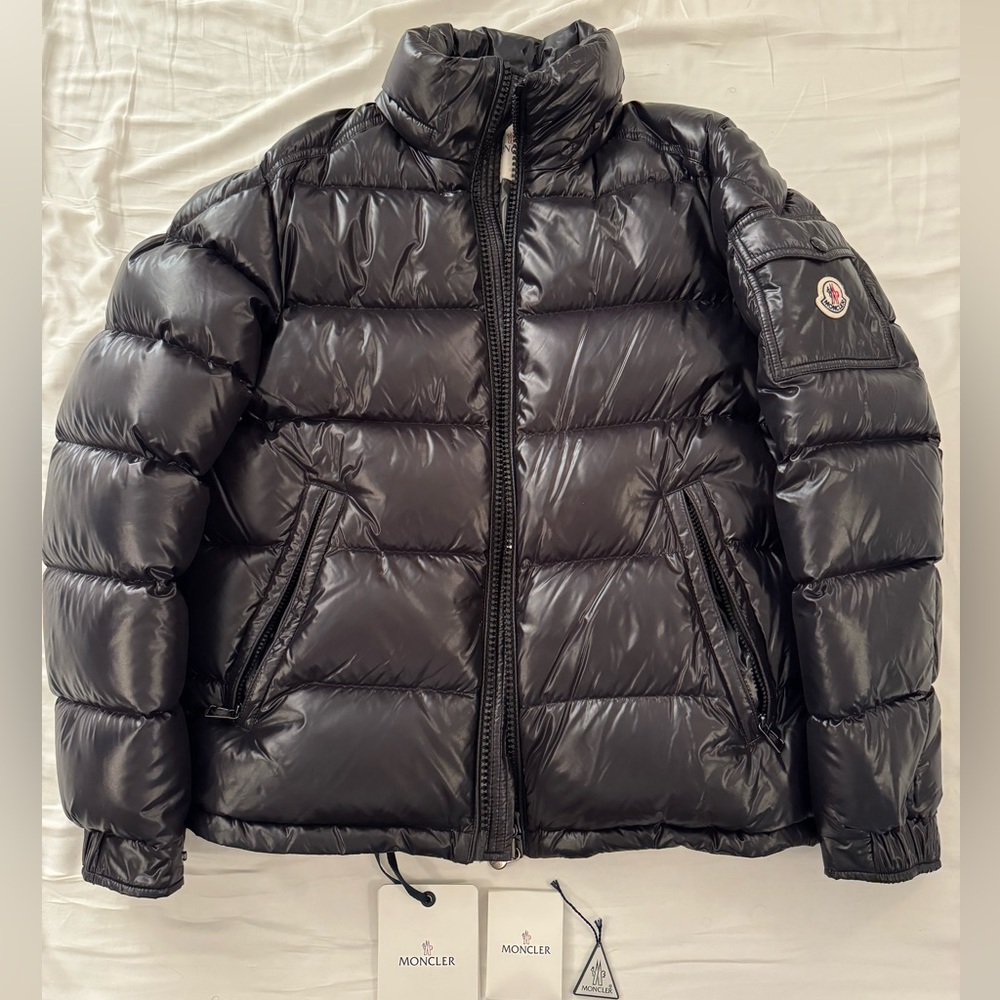 LIKE NEW - Moncler Men's Maya Short Down Jacket Size 3 (Large) Black